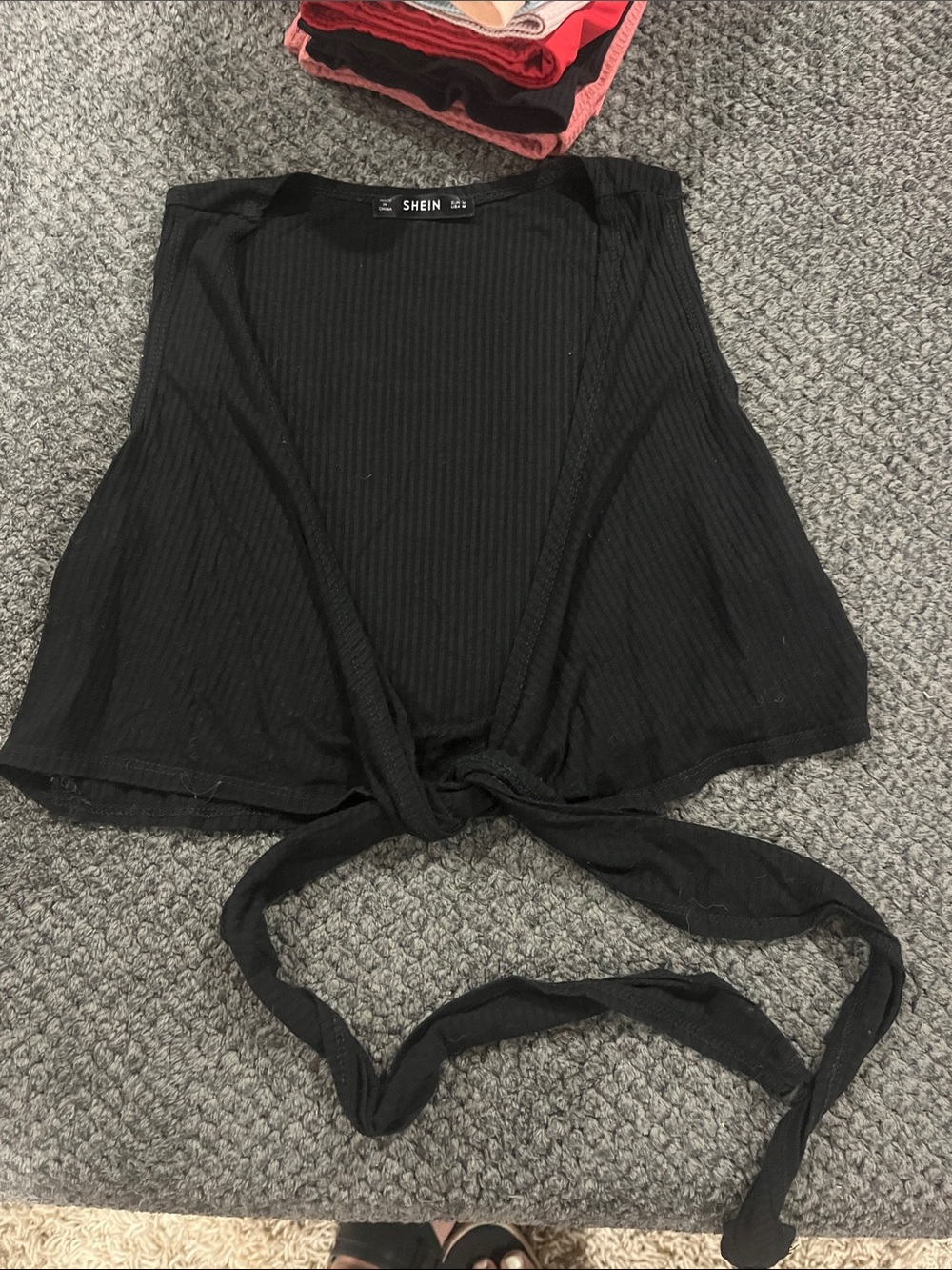 SHEIN Black Ribbed Tie-Front Crop Tank